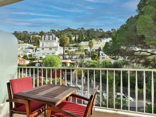 NICE MONT BORON - APPARTEMENT 2 PIECES DE 41M² A VENDRE - EN ETAGE ELEVE - RESIDENCE AVEC PISCINE - 