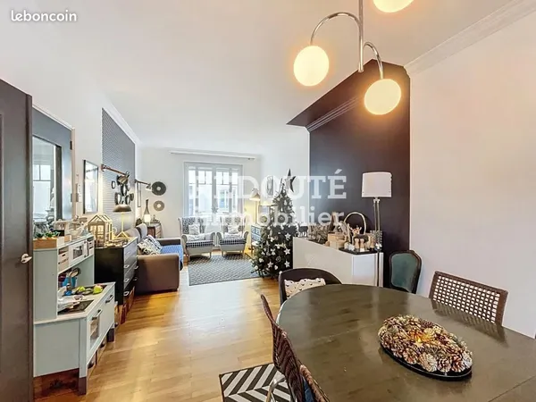 Maison 6 pièces 133 m² 