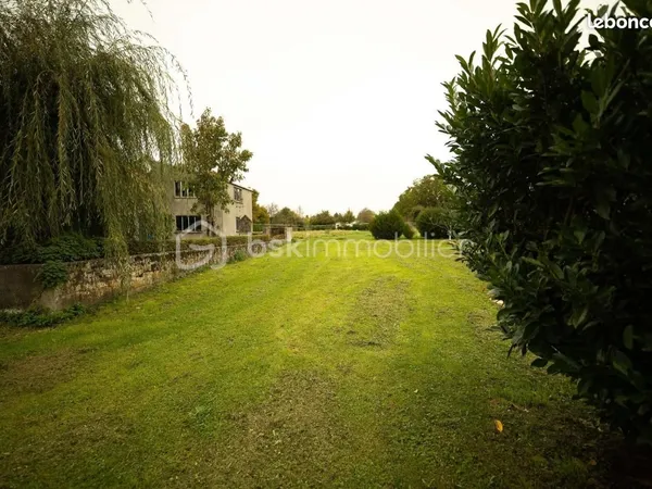 Terrain 660 m² Chenieres 
