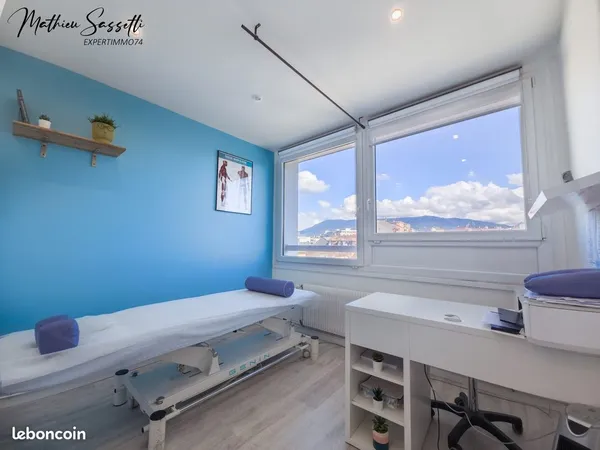 Local 97 m² Annemasse 