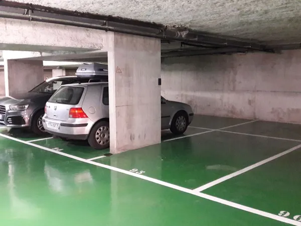 Loue parking 