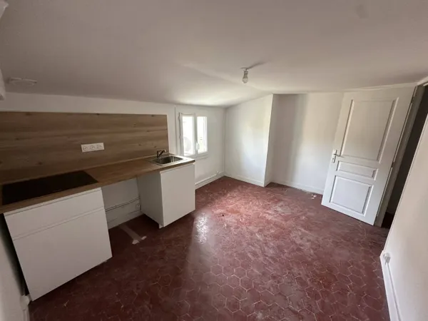 Studio 2 pièces 19 m² 