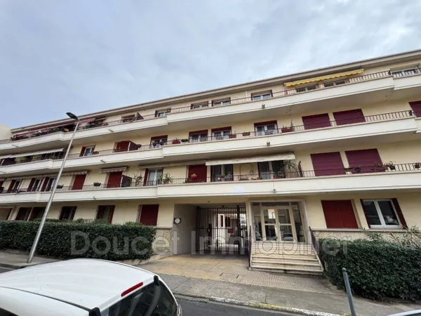 Parking 14 m² 