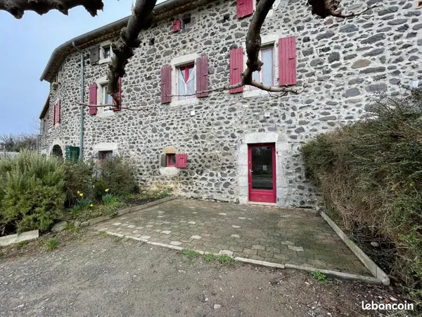 Triplex 4 pièces 91 m² 