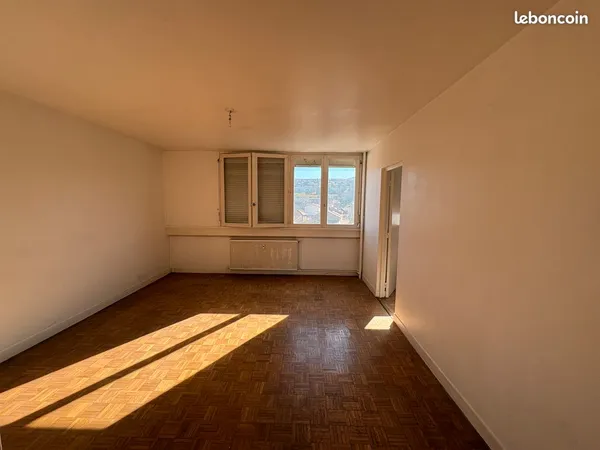 Appartement T2 48m² 470 + 120 de charges 