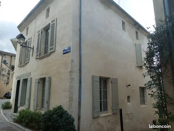 Maison de 135 m2 idéalement placée dans le centre historique de La Réole 