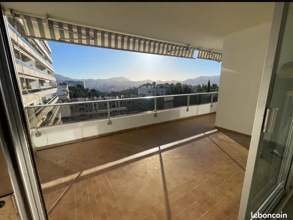 T3/4 résidence la Cadenelle Haut du Parc 