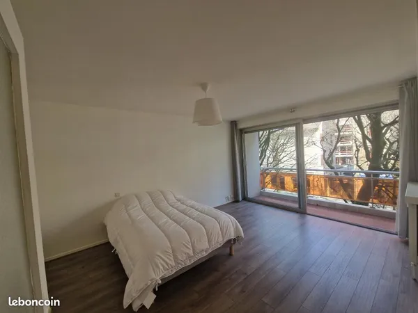 Appartement 1 pièce 42 m² 
