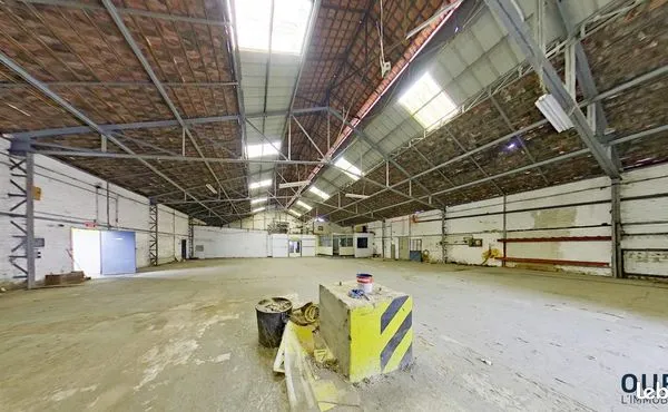 Local commercial 1300 m² 