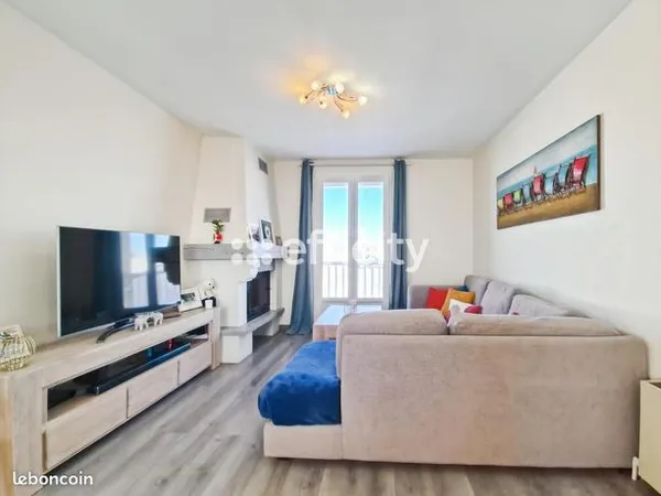 Maison 8 pièces 157 m² 