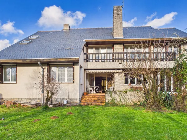 Maison de ville 9 pièces 230 m² 