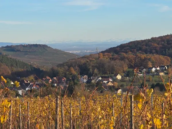 Grande maison de village + terrain à bâtir 7 ares 