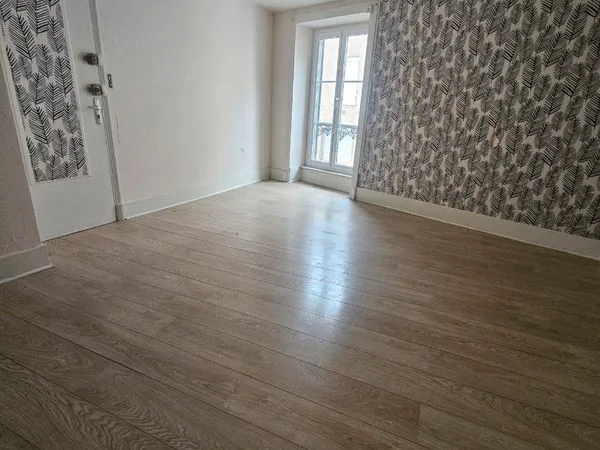 Appartement F2 Gray 