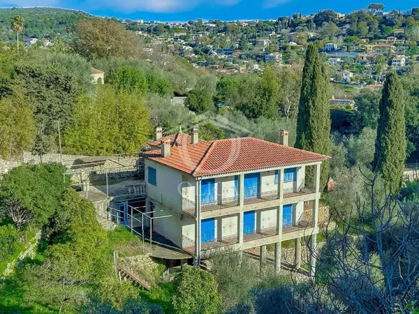 BIOT - VILLA A RENOVER 