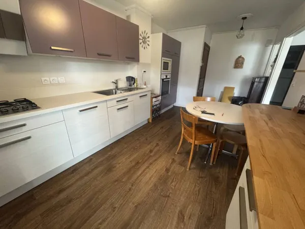 Appartement 4 pièces 94 m² 