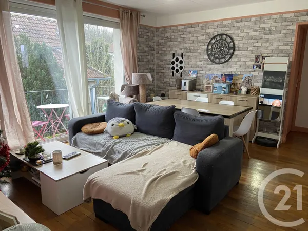 Appartement 4 pièces 63 m² 