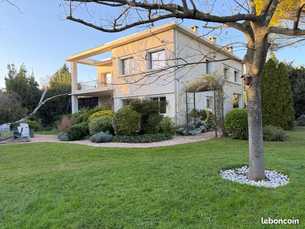 Maison 7 pièces 166 m² 