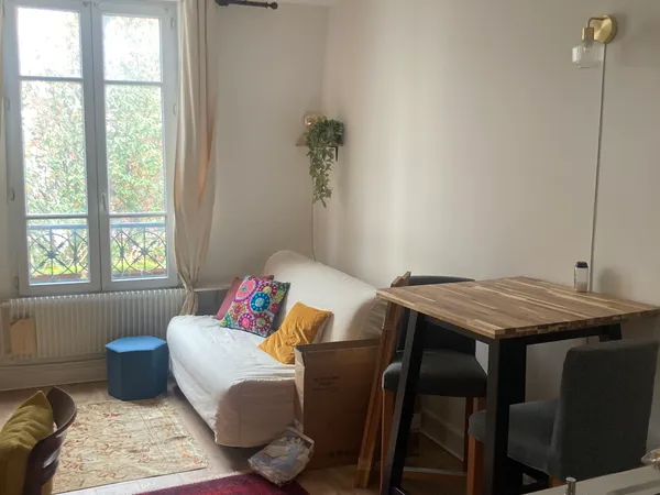 Loue studio 20m² 