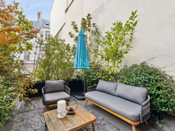 PARIS XVI - ETOILE - studio - terrasse 