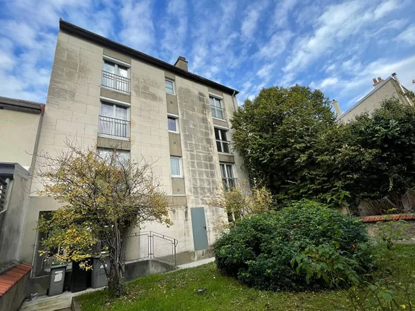 Studio 1 pièce 28 m² 