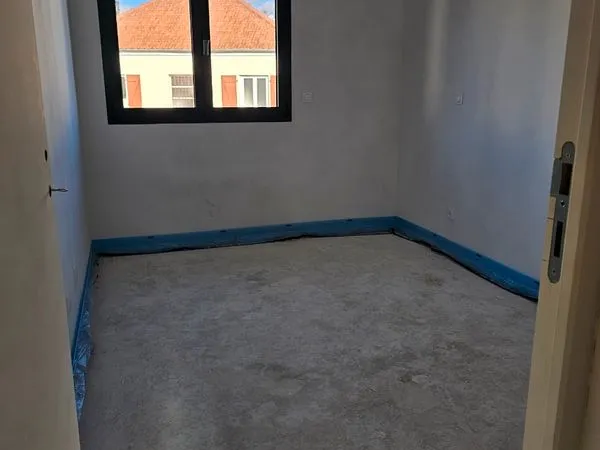 BOX DE STOCKAGE - 6 à 295m² - 15 /m² - JOINVILLE-LE-PONT (94) 