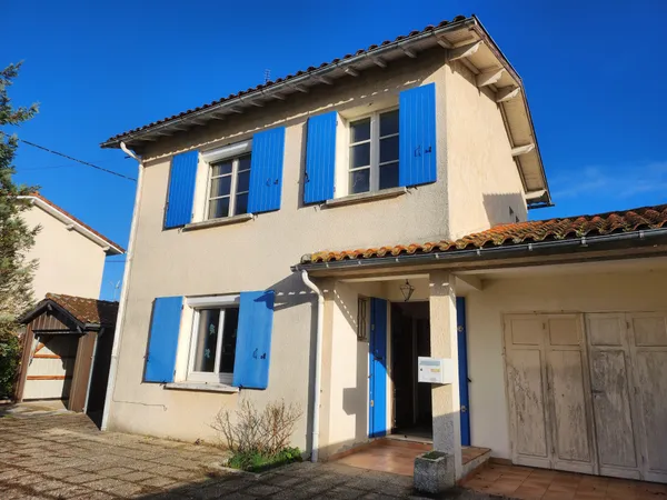 Maison Bazas centre 80m2 - 3 chambres - Garage - 530m2 de te 