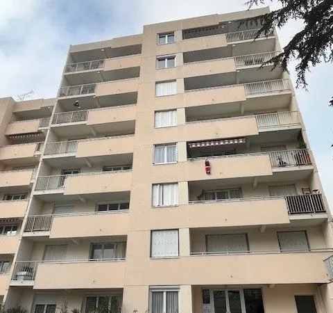 Appartement 4 pièces 82 m² 