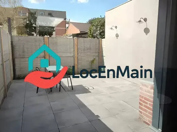 Studio 1 pièce 50 m² 