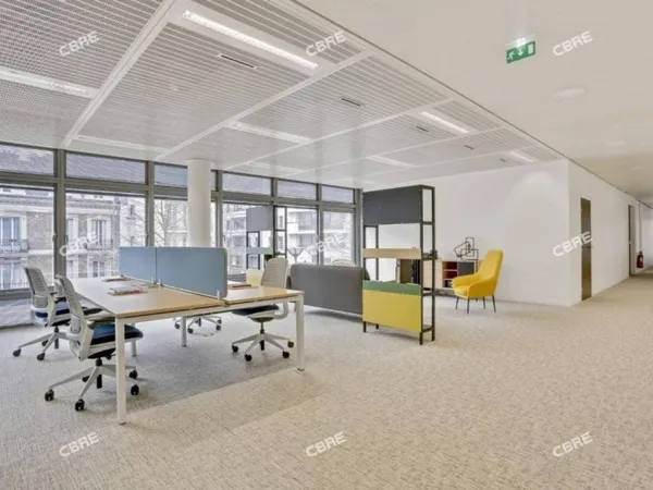Bureaux 6689 m²