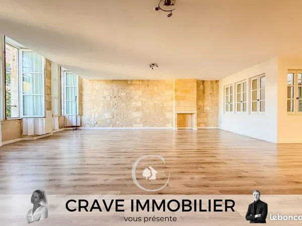Loft 3 pièces 132 m² 