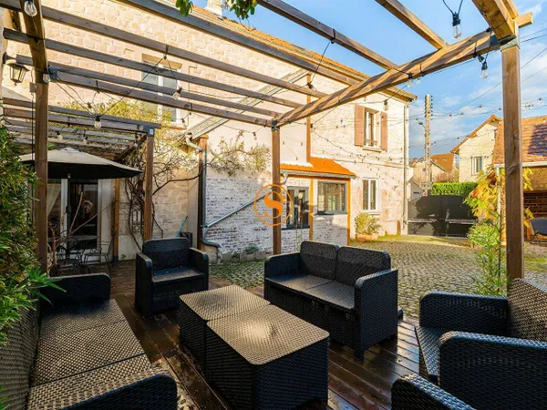Maison 7 pièces 183 m² 