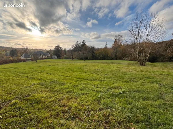 A vendre - terrain constructible - 3505m2 - secteur Pont l'Évêque 