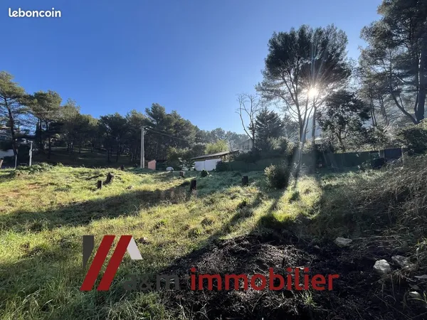 Terrain 741 m² Martigues 