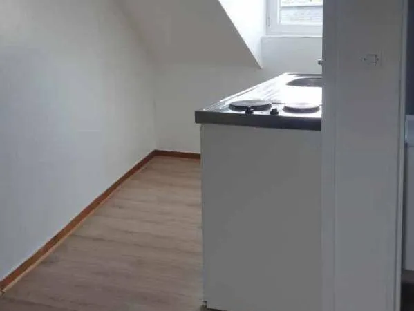 Studio 1 pièce 24 m² 