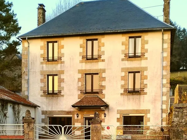Belle maison avec grand jardin habitable de suite 