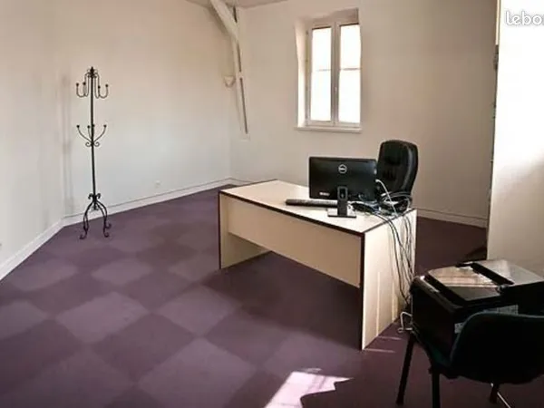 Bureau 136 m² 