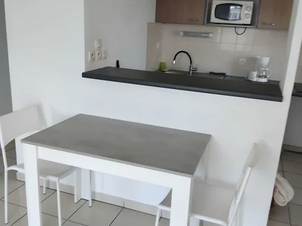 Agréable studio près Fac. Lycée Airbus. Métro Canal du Midi 