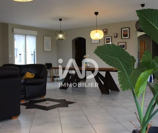 Pavillon 5 pièces 165 m² 