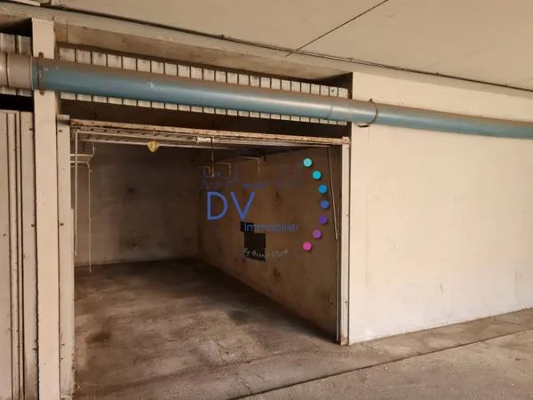 Parking 13 m² 