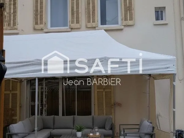EN EXCLUSIVITE, sur le secteur de Toulon Ouest, charmante maison avec grand jardin exposée Sud Est. 