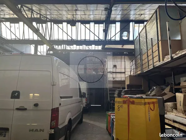Boutique 560 m² Montreuil 