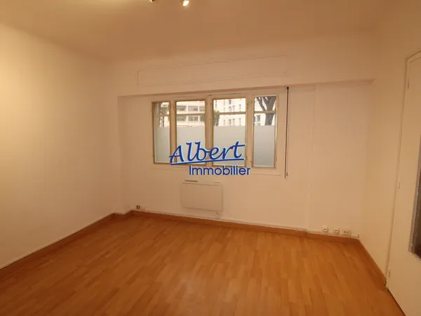 Appartement Toulon 3 pièce(s) 47.58 m2 