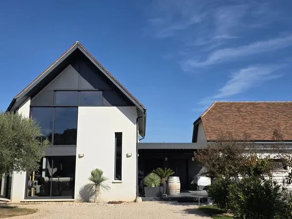 Maison 6 pièces 227 m² 