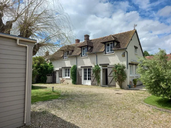 Vends maison ancienne 164m² à Rouvres (28260) - 65 km de Paris 