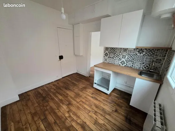 Studio 2 pièces 19 m² 