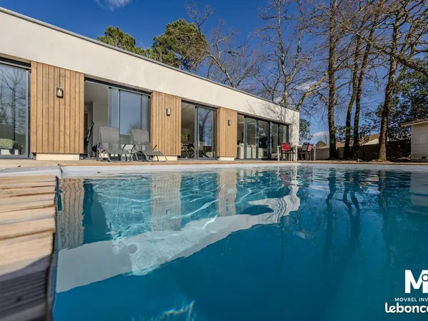 Villa 4 pièces 132 m² 