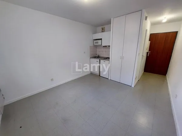 Appartement 1 pièce 17 m² 