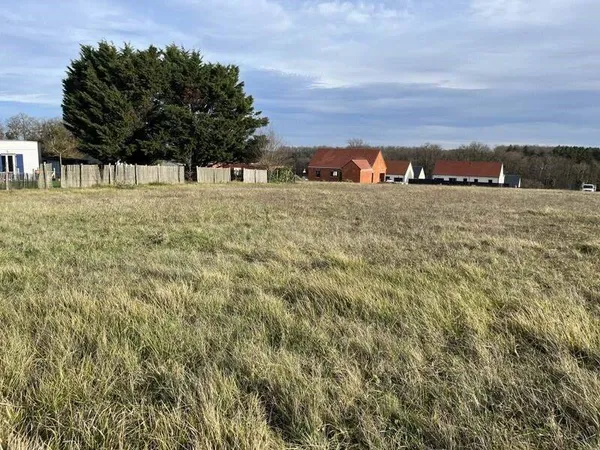 Terrain constructible 855 m² 