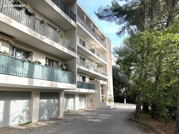 Appartement 5 pièces 93 m² 