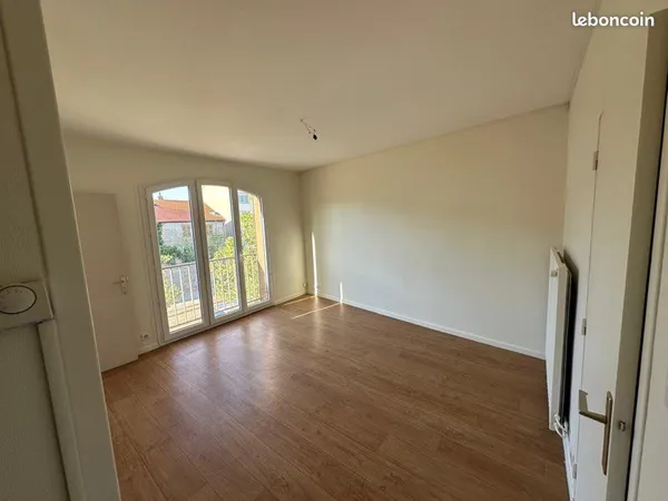 Beau studio 28m2 quartier Montferrand la fontaine 